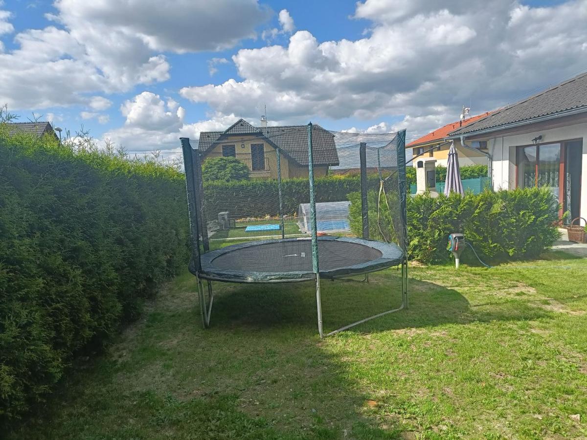 Relaxklub Villa S Wellness Tremosna Buitenkant foto