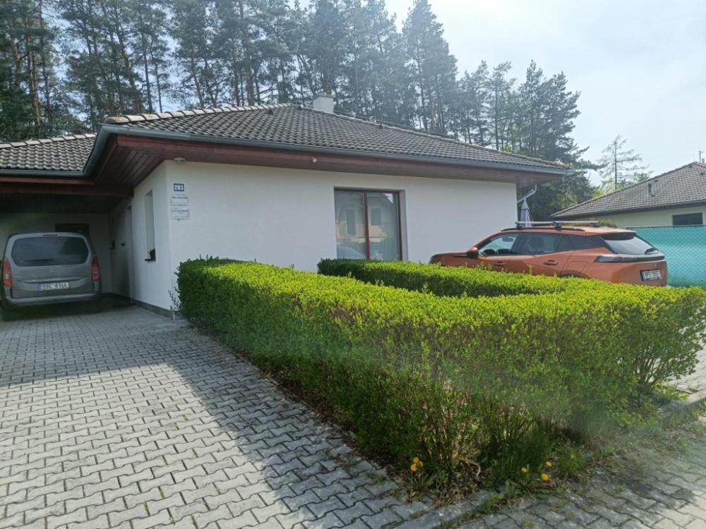 Relaxklub Villa S Wellness Tremosna Buitenkant foto