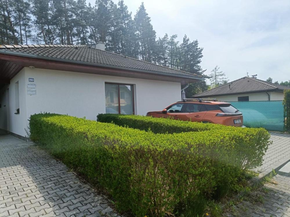Relaxklub Villa S Wellness Tremosna Buitenkant foto